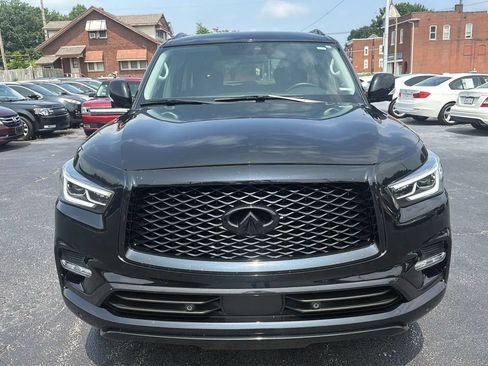Used 2021 INFINITI QX80 Luxe w/ All-Season Package AWD/4WD image 2