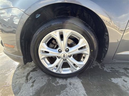 Used 2012 Ford Fusion SE image 10