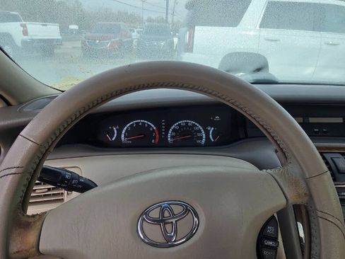 Used 2002 Toyota Avalon XLS image 11