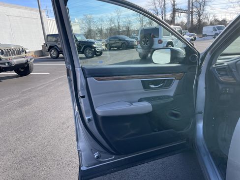 Used 2018 Honda CR-V EX-L image 32