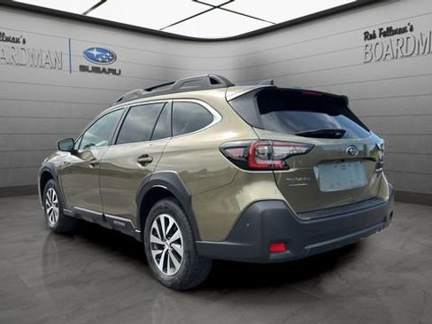 Used 2024 Subaru Outback Premium AWD/4WD image 7