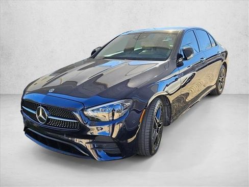 Used 2022 Mercedes-Benz E 350 4MATIC Sedan image 1