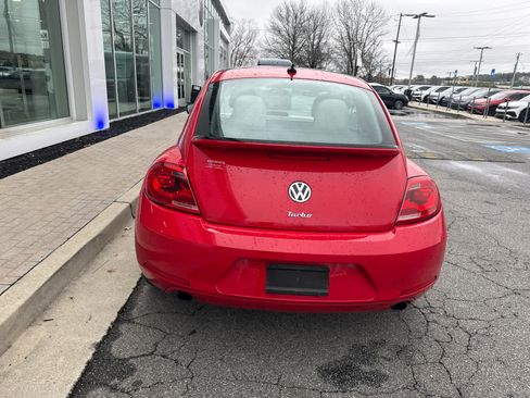 Used 2013 Volkswagen Beetle 2.0T image 6