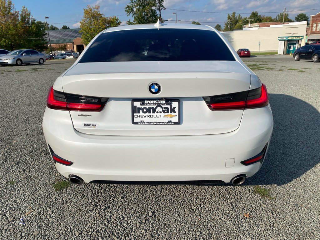 Used 2019 BMW 330i Sedan RWD image 4