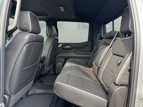 New 2026 GMC Sierra 1500 AT4X AWD/4WD image 11