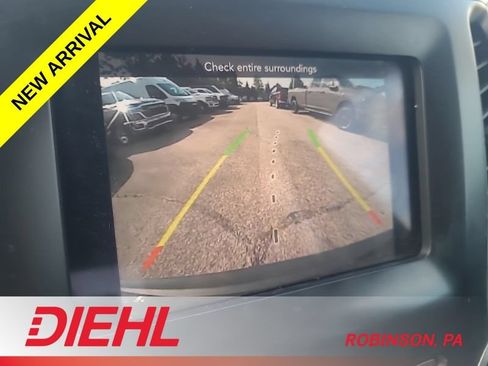 Used 2020 Jeep Cherokee Latitude AWD/4WD image 13