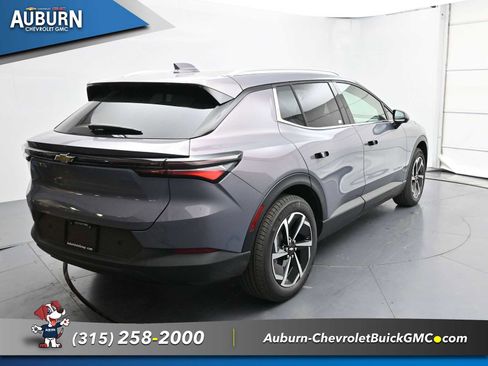 New 2026 Chevrolet Equinox EV LT image 4