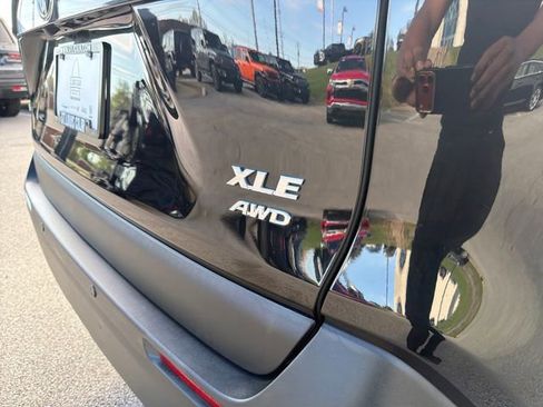 Used 2022 Toyota RAV4 XLE w/ Convenience Package image 44