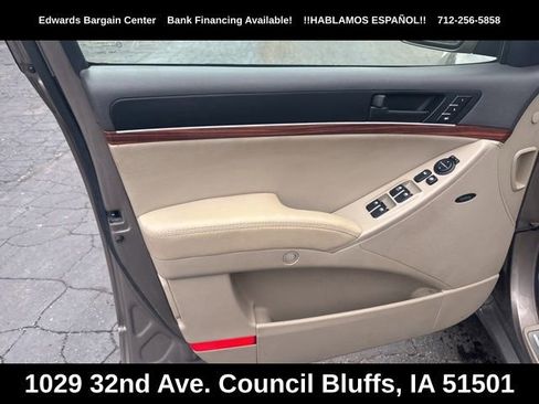 Used 2011 Hyundai Veracruz Limited AWD/4WD image 17