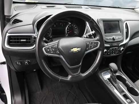 Used 2022 Chevrolet Equinox LT FWD image 25