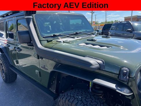 Used 2021 Jeep Wrangler Unlimited Rubicon AWD/4WD image 30