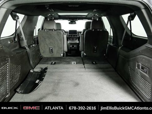 Used 2023 GMC Yukon XL SLT w/ SLT Premium Package image 34