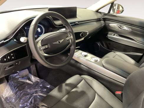 Used 2023 Genesis GV70 2.5T w/ Select Package image 9