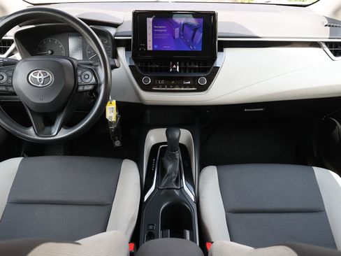 Used 2024 Toyota Corolla LE FWD image 2