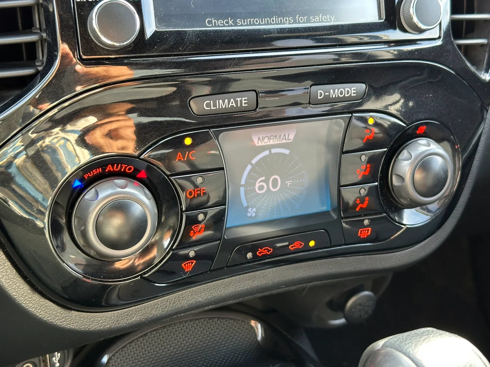 Used 2014 Nissan Juke NISMO w/ Navigation Package AWD/4WD image 41