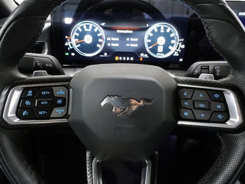 Used 2025 Ford Mustang GT Premium image 16