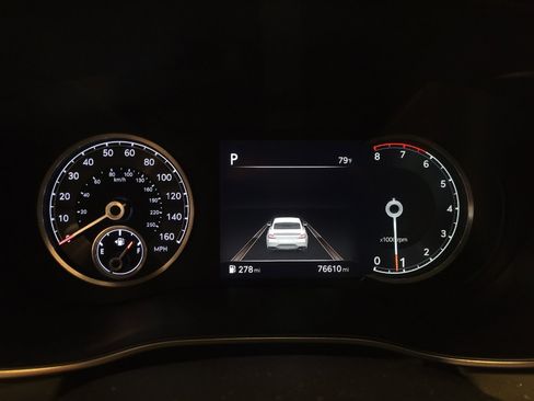 Used 2022 Genesis G70 2.0T RWD image 23