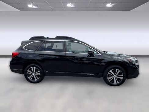Used 2019 Subaru Outback 2.5i Limited AWD/4WD image 8