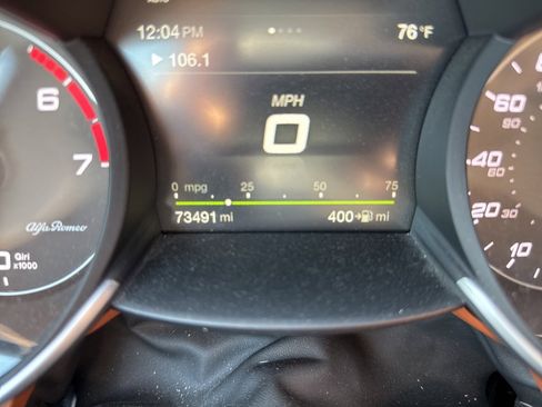 Used 2018 Alfa Romeo Giulia AWD image 36