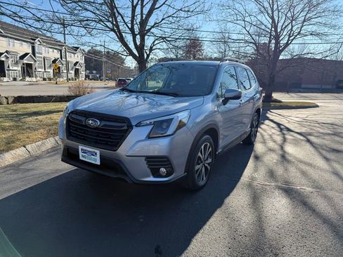 Used 2023 Subaru Forester Limited image 14