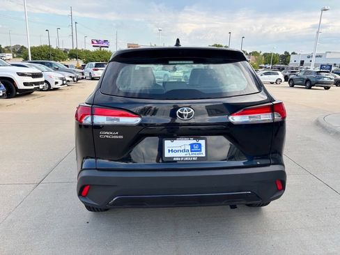 Used 2023 Toyota Corolla Cross L FWD image 6