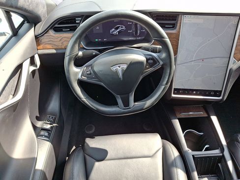 Used 2018 Tesla Model S 100D AWD/4WD image 11