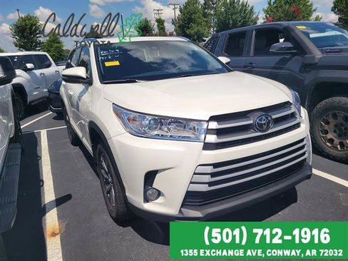 Used 2018 Toyota Highlander XLE FWD image 3