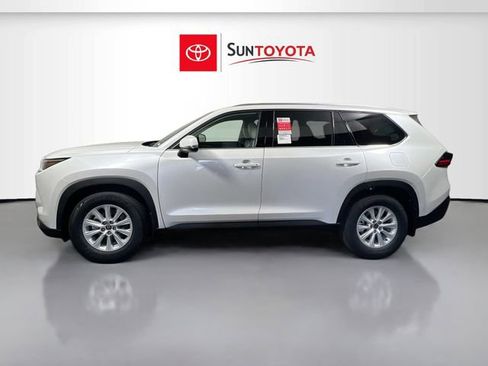 New 2026 Toyota Grand Highlander XLE FWD image 6
