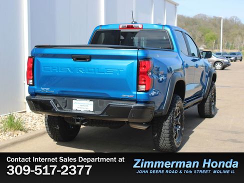 Used 2024 Chevrolet Colorado ZR2 w/ ZR2 Convenience Package III AWD/4WD image 2