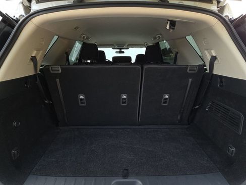 Used 2022 Nissan Pathfinder SV image 16