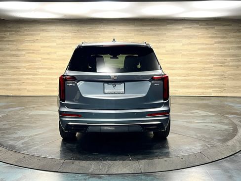 Used 2025 Cadillac XT6 Premium Luxury FWD image 19