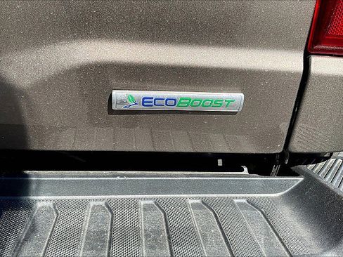 Used 2022 Ford F150 XLT w/ Trailer Tow Package image 10