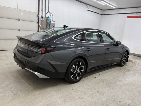 Used 2025 Hyundai Sonata SEL image 4