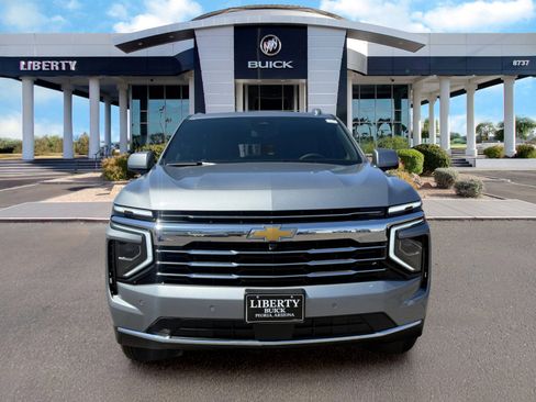 Used 2025 Chevrolet Tahoe LT AWD/4WD image 4