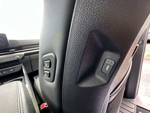 Used 2026 Kia Carnival SX w/ SX Dark Edition Package FWD image 20