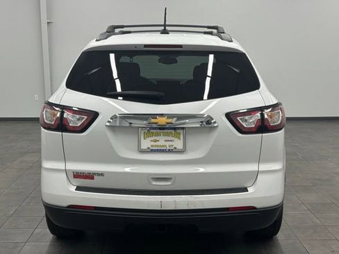 Used 2017 Chevrolet Traverse LS image 3