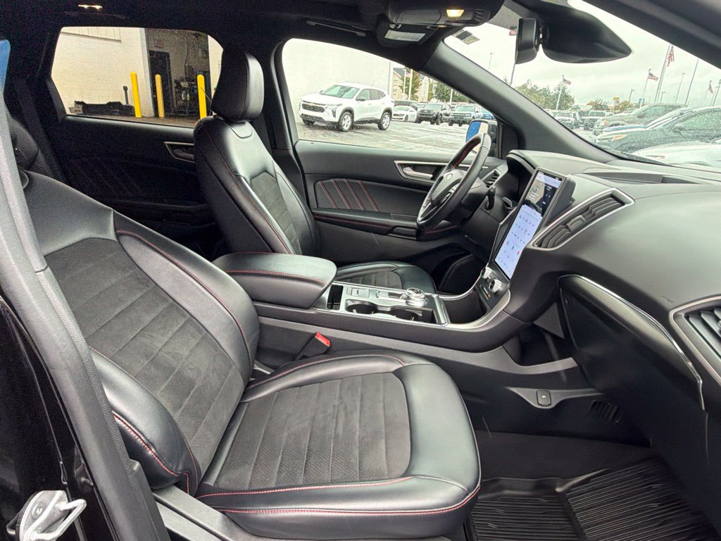 Used 2023 Ford Edge ST-Line AWD/4WD image 44