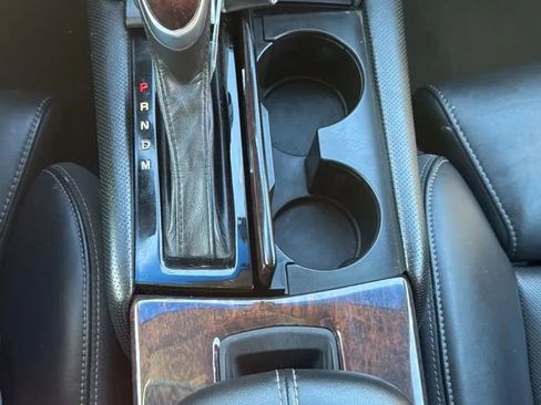 Used 2014 Cadillac XTS Luxury image 15