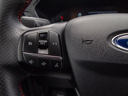 Used 2025 Ford Escape ST-Line image 22