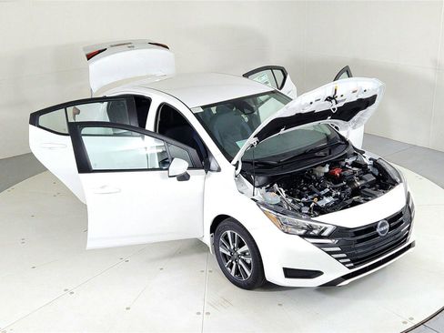 New 2025 Nissan Versa SV w/ Trunk Package image 41