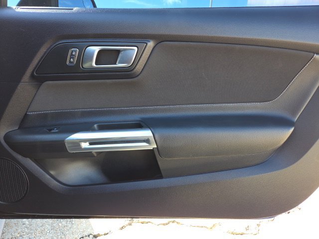 Used 2019 Ford Mustang GT RWD image 13