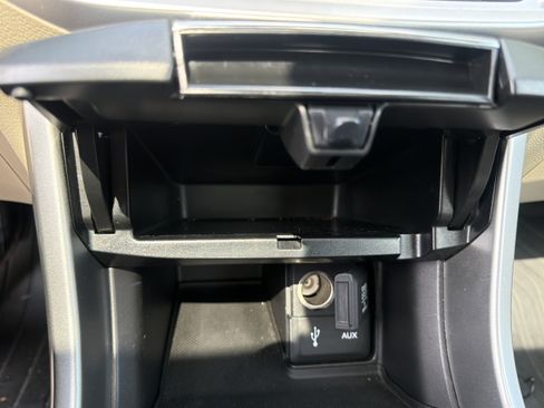 Used 2015 Honda Accord EX-L image 10