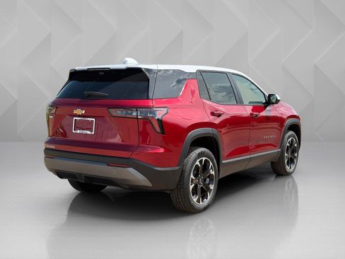 New 2026 Chevrolet Equinox LT w/ Convenience Package II FWD image 5