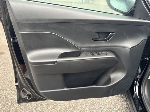 New 2026 Hyundai Kona SE image 10