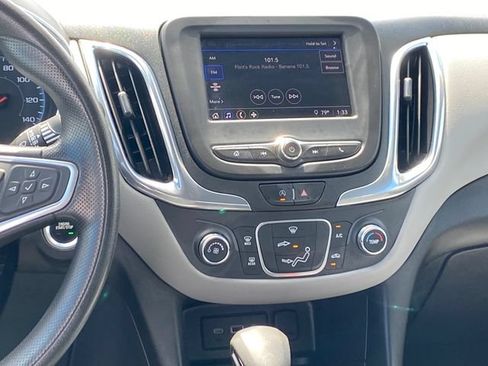 Used 2022 Chevrolet Equinox LS w/ Driver Confidence II Package AWD/4WD image 10