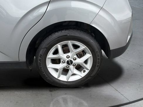 Used 2023 Kia Soul LX w/ Option Group 015 FWD image 31