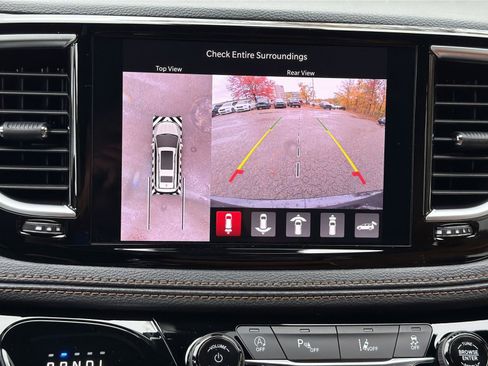 New 2026 Chrysler Pacifica Pinnacle image 19