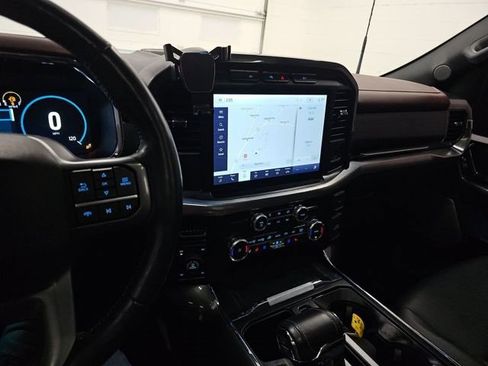 Used 2022 Ford F150 Lariat w/ Equipment Group 502A High image 6