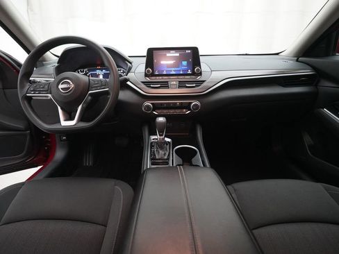 Certified 2023 Nissan Altima 2.5 SV image 6