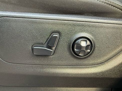 Used 2019 RAM 1500 Big Horn image 15